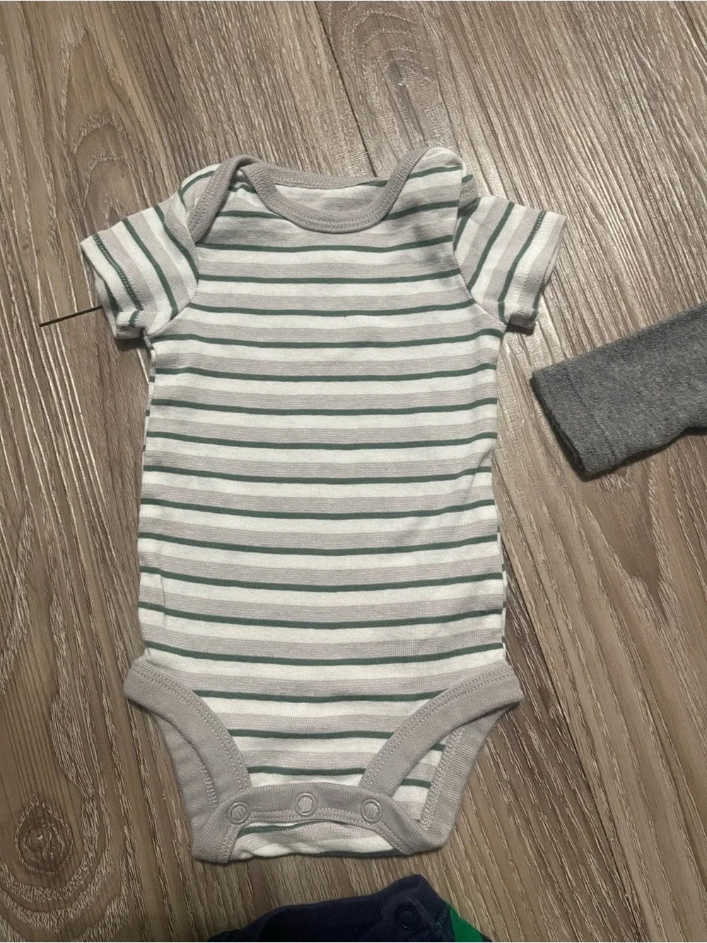 Carter's Baby Boy Onesies - Newborn - Set of 4